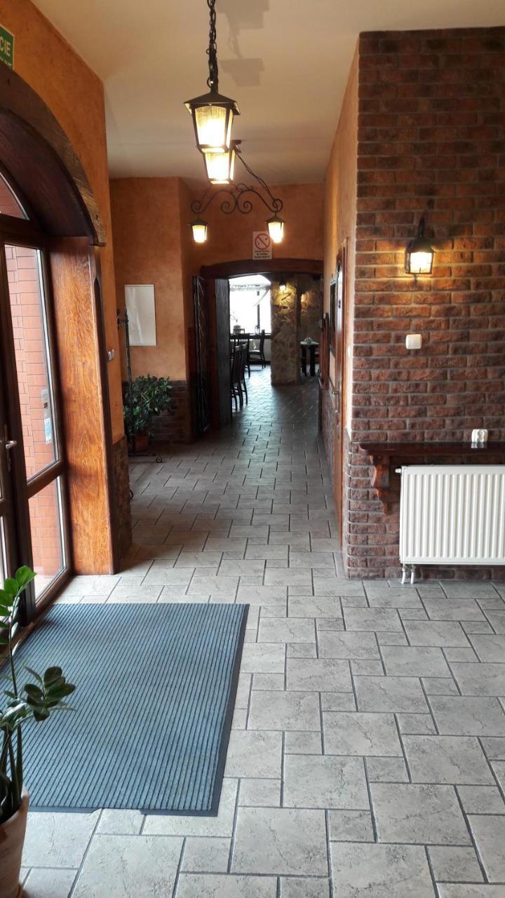 Zajazd Bachus Dąbrowa Górnicza Exterior foto